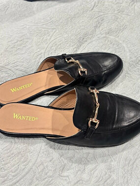 WANTED Black Leather Mules US 10